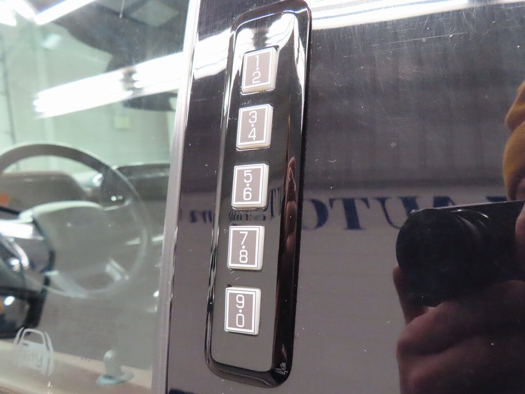 2023 Ford F-150 4x4 SuperCrew Lariat Fond du Lac WI 2023 Ford F-150 4x4 SuperCrew Lariat Fond du Lac WI