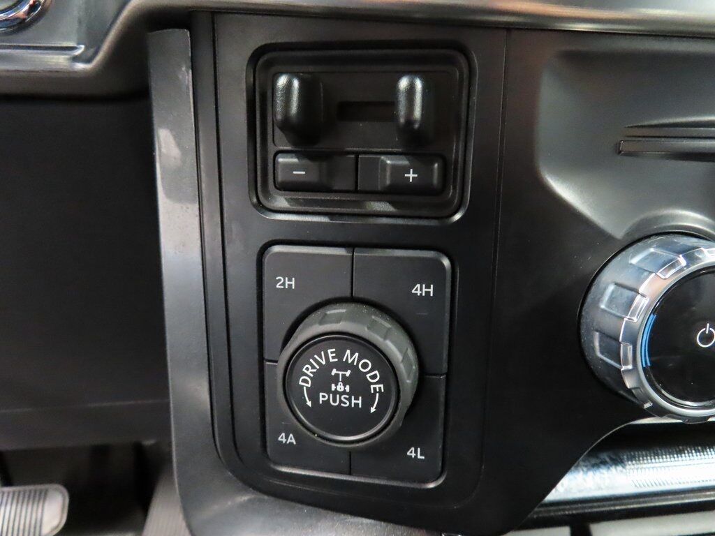 2023 Ford F-150 4x4 SuperCrew Lariat Fond du Lac WI 2023 Ford F-150 4x4 SuperCrew Lariat Fond du Lac WI