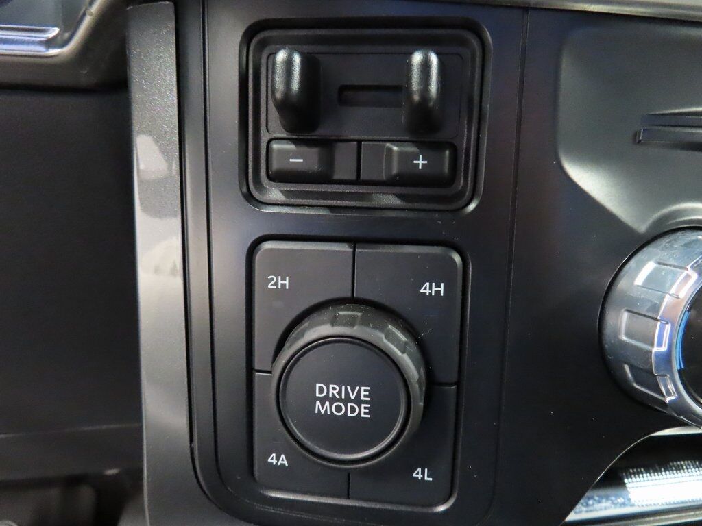 2023 Ford F-150 4x4 SuperCrew Lariat Fond du Lac WI