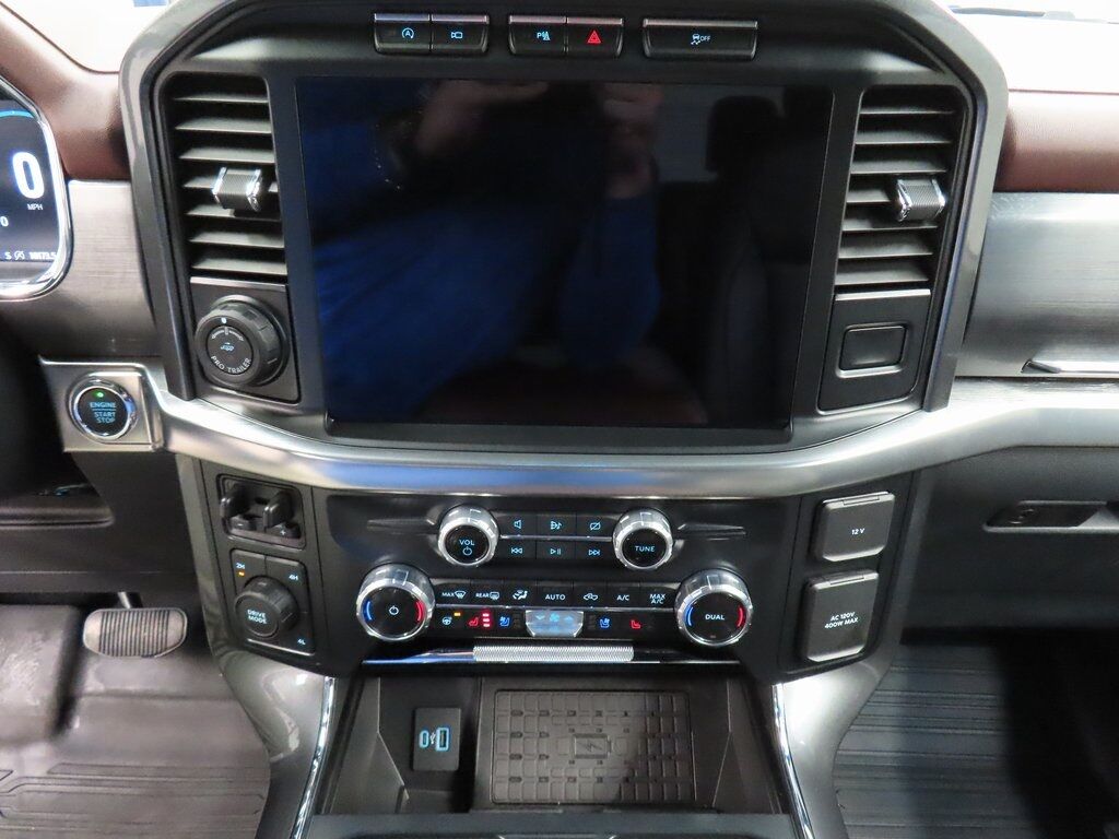 2023 Ford F-150 4x4 SuperCrew Lariat Fond du Lac WI