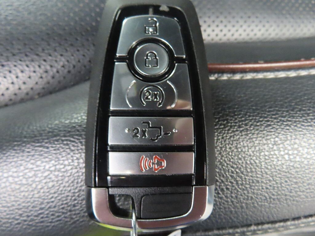 2023 Ford F-150 4x4 SuperCrew Lariat Fond du Lac WI