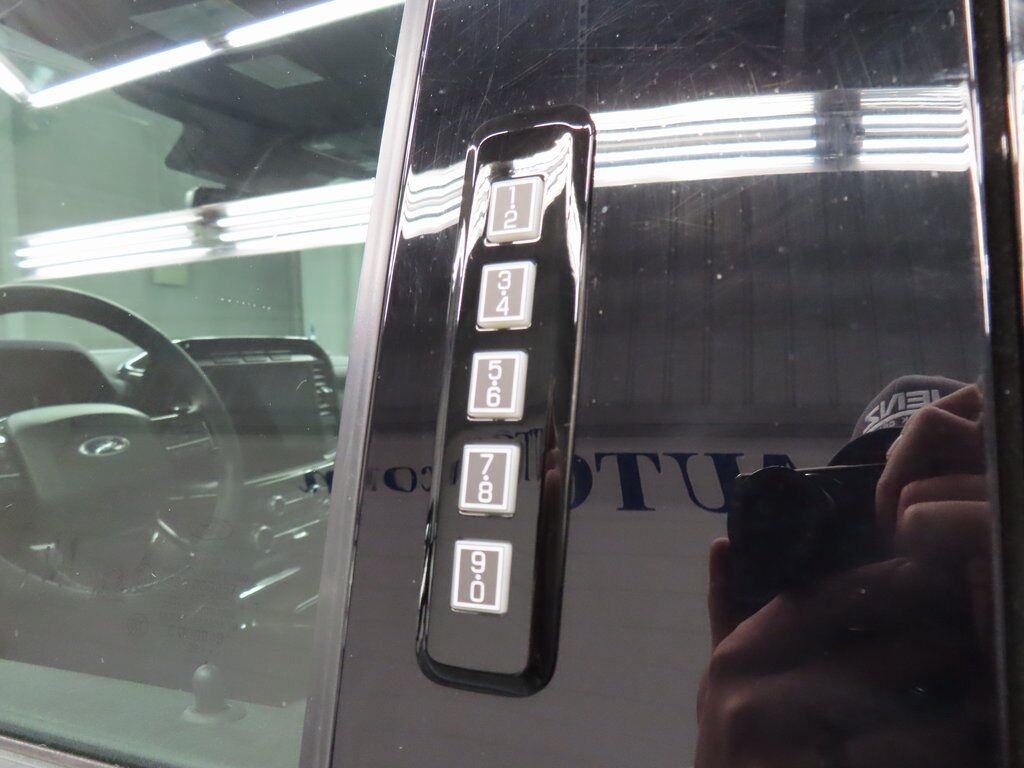 2023 Ford F-150 4x4 SuperCrew Lariat Fond du Lac WI 2023 Ford F-150 4x4 SuperCrew Lariat Fond du Lac WI