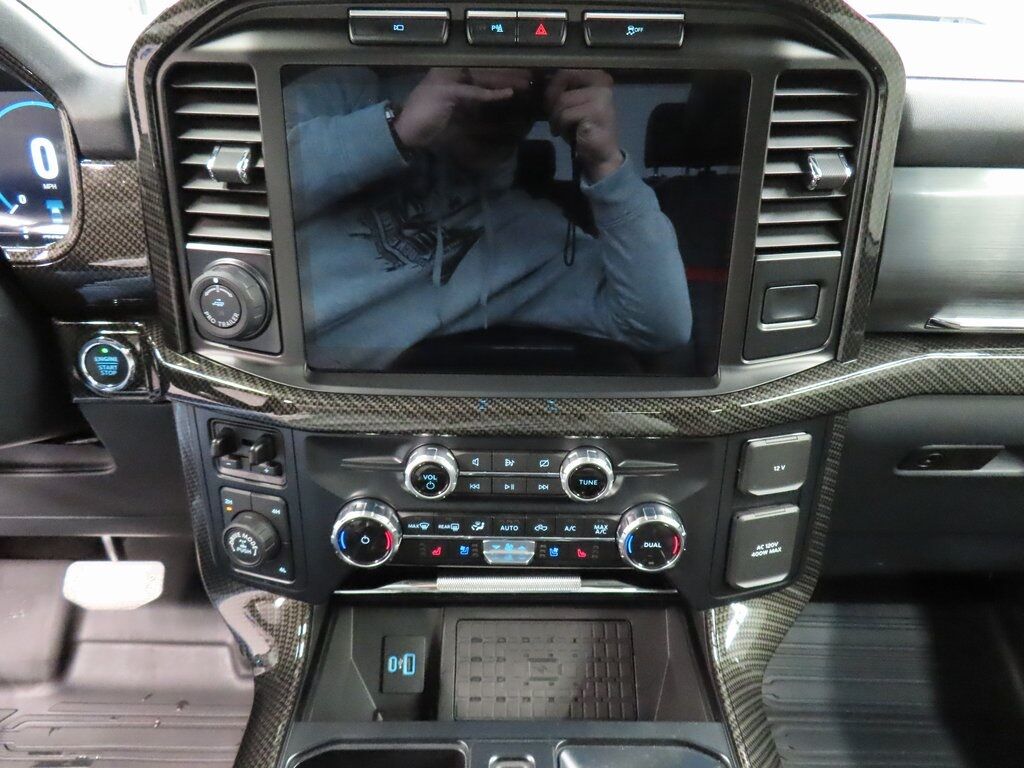 2023 Ford F-150 4x4 SuperCrew Lariat Fond du Lac WI 2023 Ford F-150 4x4 SuperCrew Lariat Fond du Lac WI