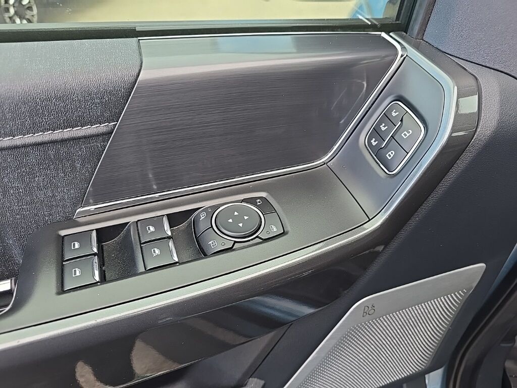 2023 Ford F-150 4x4 SuperCrew Lariat Fond du Lac WI