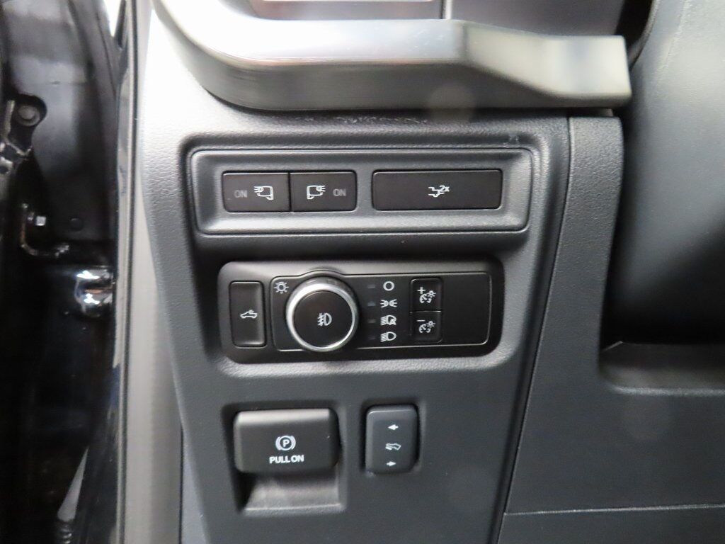 2023 Ford F-150 4x4 SuperCrew Lariat Fond du Lac WI 2023 Ford F-150 4x4 SuperCrew Lariat Fond du Lac WI