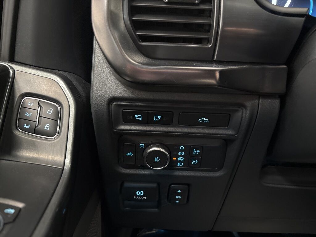 2023 Ford F-150 4x4 SuperCrew Lariat Fond du Lac WI 2023 Ford F-150 4x4 SuperCrew Lariat Fond du Lac WI