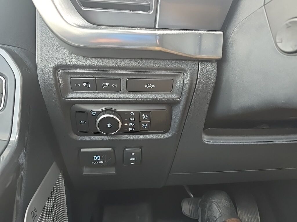 2023 Ford F-150 4x4 SuperCrew Lariat Fond du Lac WI 2023 Ford F-150 4x4 SuperCrew Lariat Fond du Lac WI