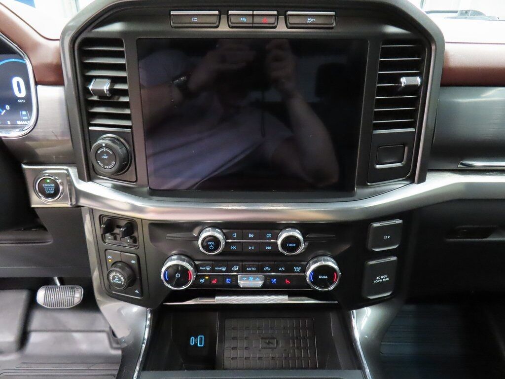 2023 Ford F-150 4x4 SuperCrew Lariat Fond du Lac WI 2023 Ford F-150 4x4 SuperCrew Lariat Fond du Lac WI