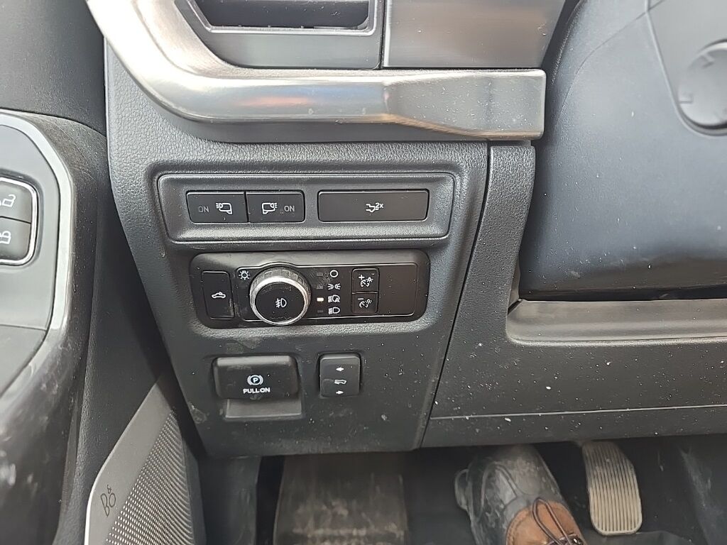 2023 Ford F-150 4x4 SuperCrew Lariat Fond du Lac WI 2023 Ford F-150 4x4 SuperCrew Lariat Fond du Lac WI