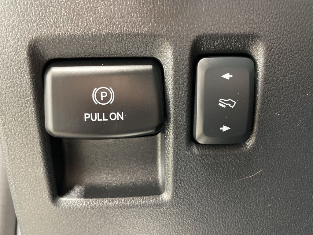 2023 Ford F-150 4x4 SuperCrew Lariat Minocqua WI 2023 Ford F-150 4x4 SuperCrew Lariat Minocqua WI