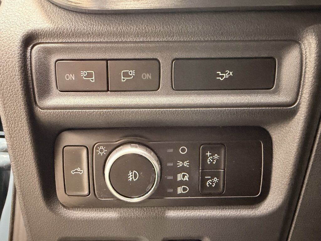 2023 Ford F-150 4x4 SuperCrew Lariat Minocqua WI 2023 Ford F-150 4x4 SuperCrew Lariat Minocqua WI