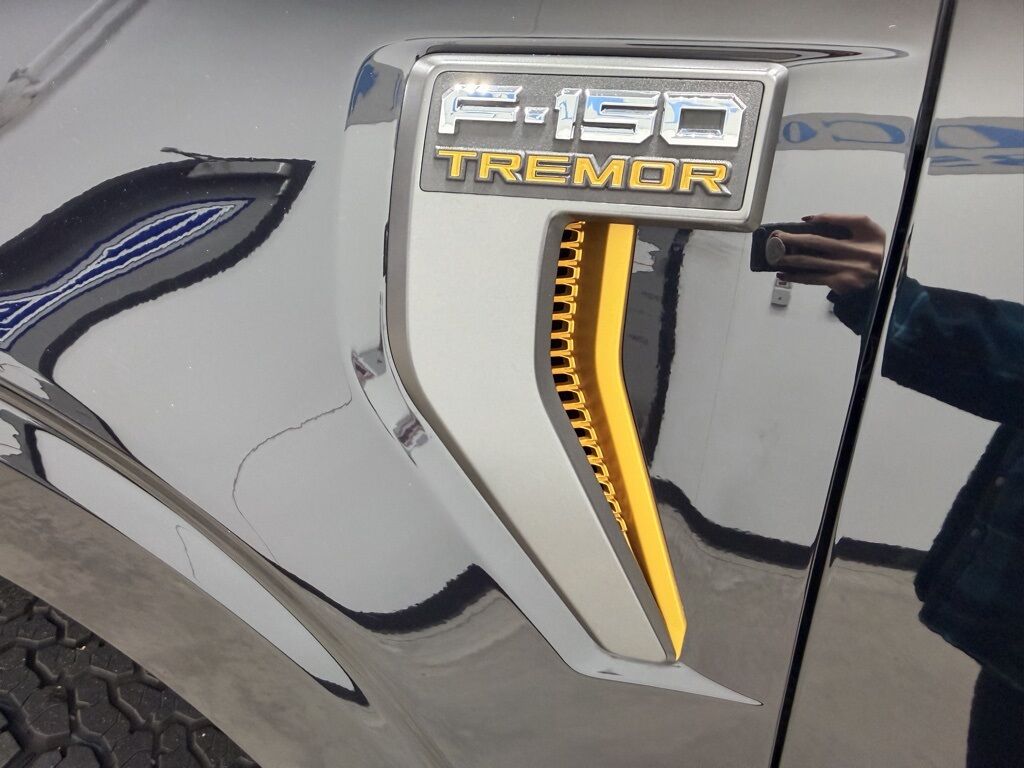 2023 Ford F-150 4x4 SuperCrew Tremor Minocqua WI 2023 Ford F-150 4x4 SuperCrew Tremor Minocqua WI