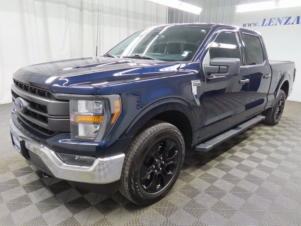2023 Ford F-150 4x4 SuperCrew XLT Fond du Lac WI 2023 Ford F-150 4x4 SuperCrew XLT Fond du Lac WI