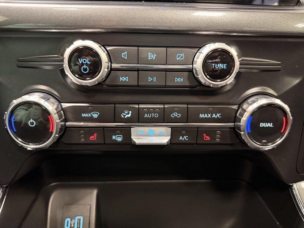 2023 Ford F-150 4x4 SuperCrew XLT Minocqua WI 2023 Ford F-150 4x4 SuperCrew XLT Minocqua WI