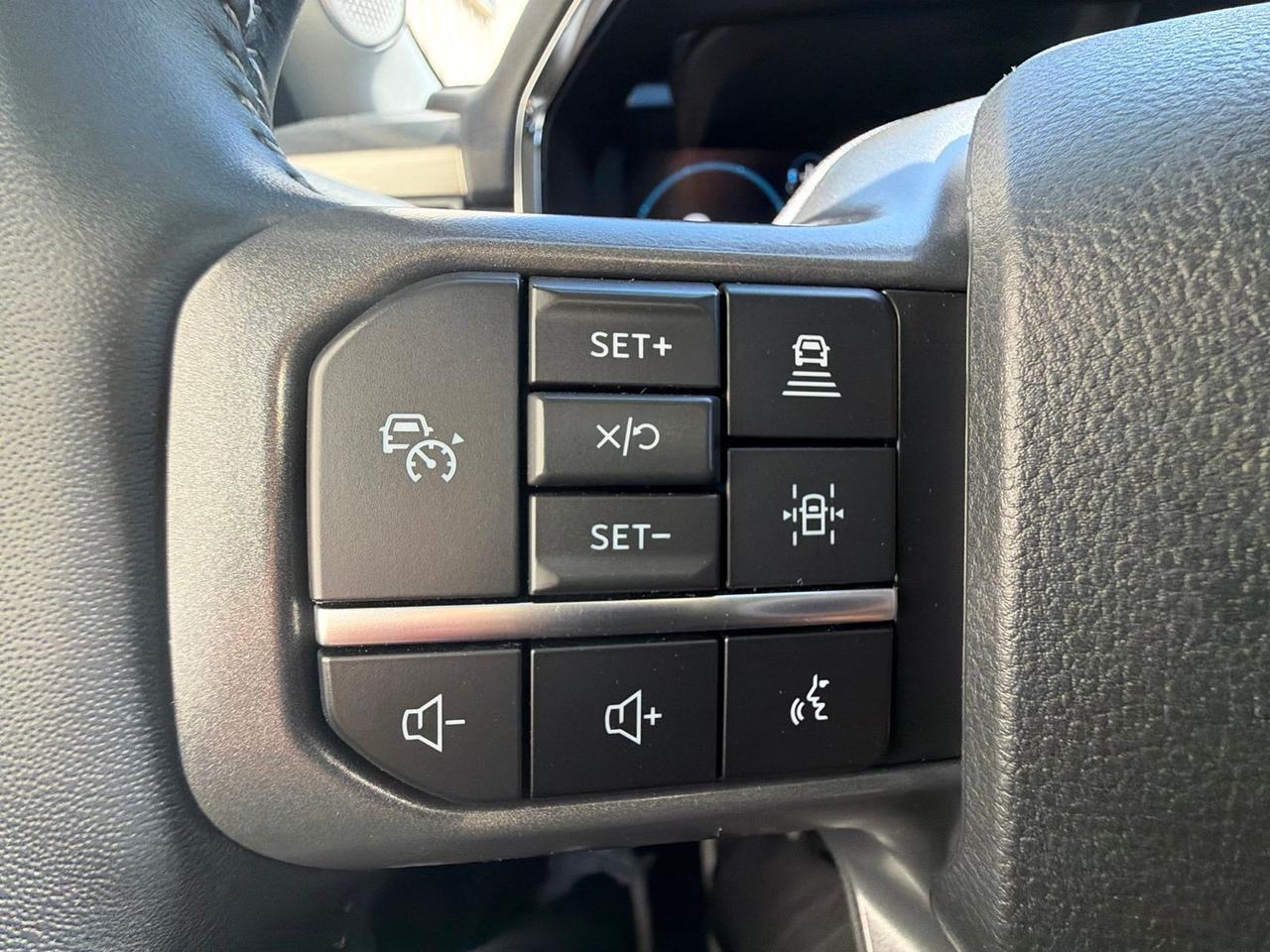 2023 Ford F-150 Lariat Watertown SD 2023 Ford F-150 Lariat Watertown SD