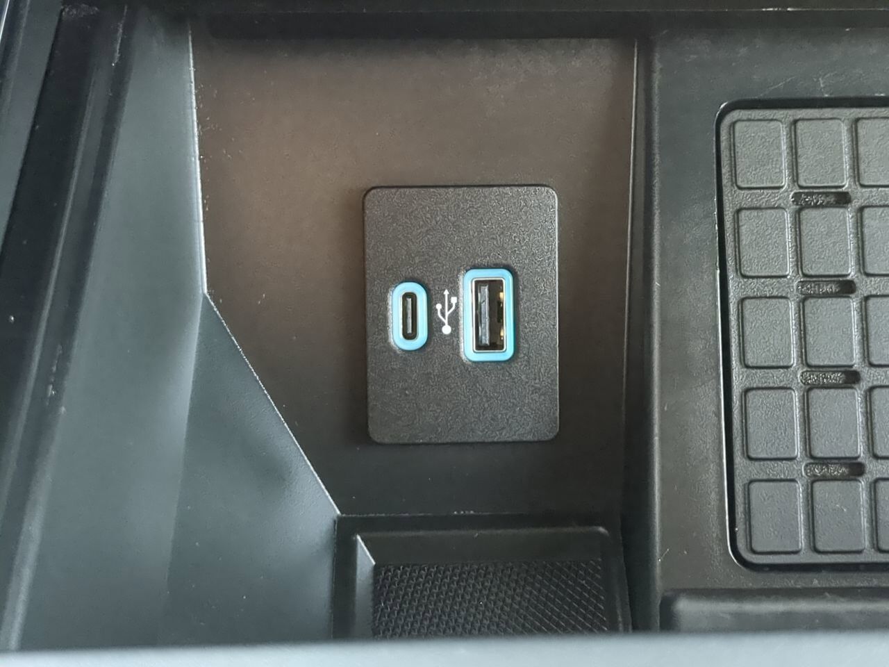 2023 Ford F-150 Lightning LARIAT Appleton WI