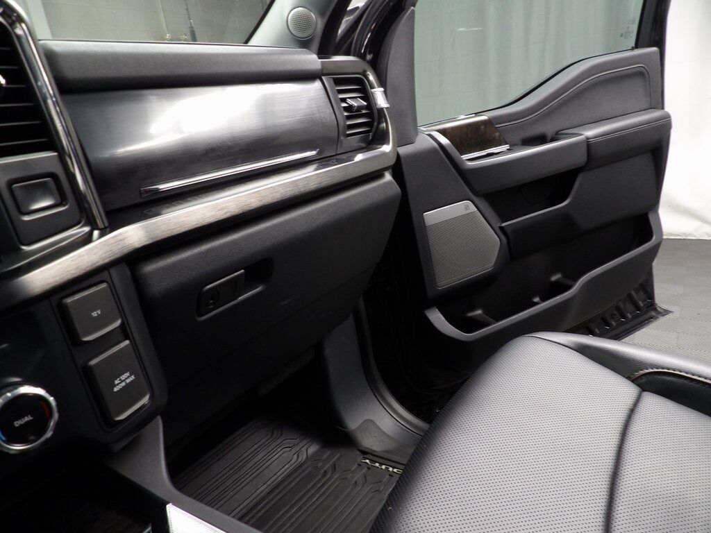 2023 Ford F-250 Super Duty 4x4 Crew Cab Lariat Fond du Lac WI