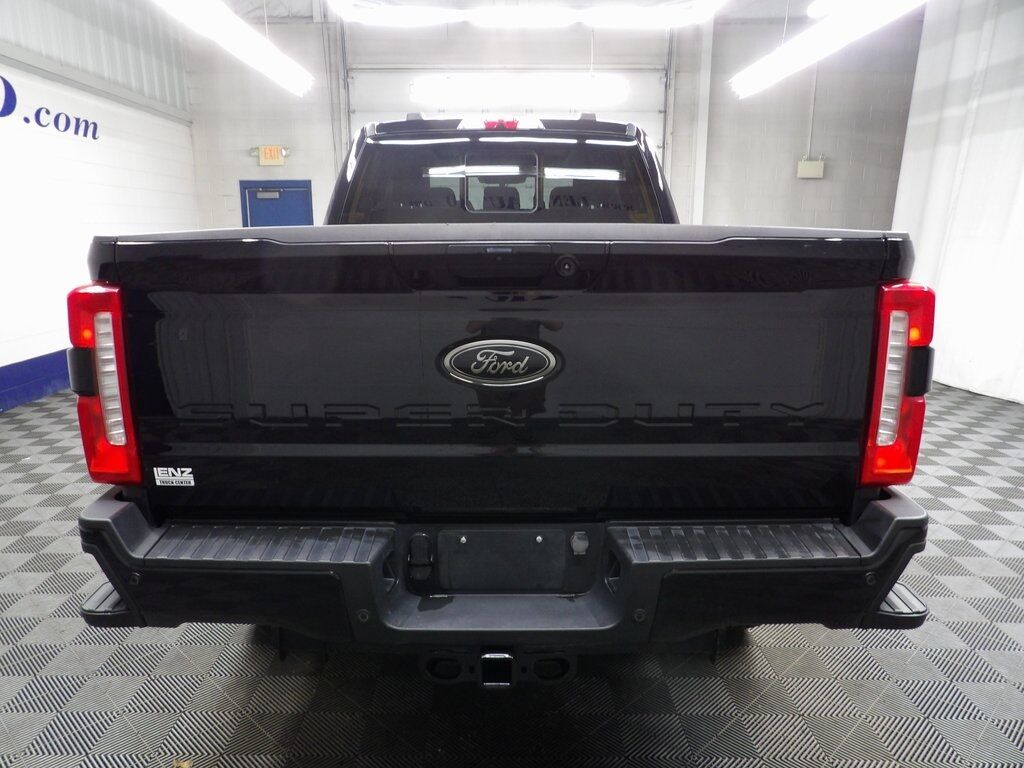 2023 Ford F-250 Super Duty 4x4 Crew Cab Lariat Fond du Lac WI