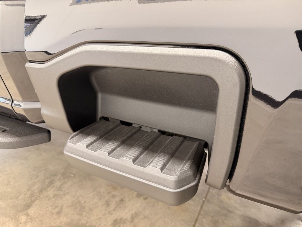 2023 Ford F-250 Super Duty 4x4 Crew Cab Lariat Minocqua WI 2023 Ford F-250 Super Duty 4x4 Crew Cab Lariat Minocqua WI