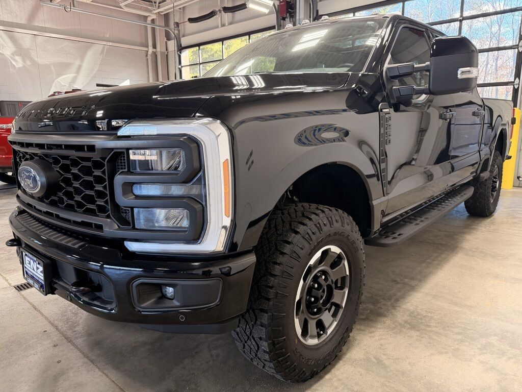 2023 Ford F-250 Super Duty 4x4 Crew Cab Lariat Minocqua WI 2023 Ford F-250 Super Duty 4x4 Crew Cab Lariat Minocqua WI