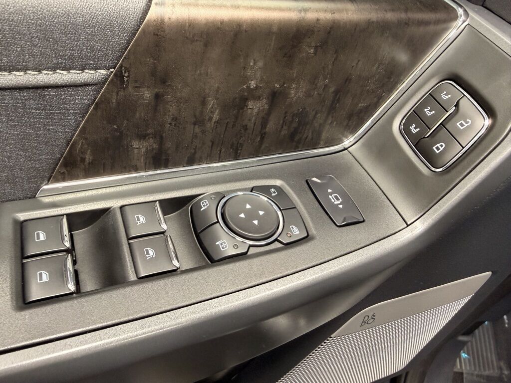 2023 Ford F-250 Super Duty 4x4 Crew Cab Lariat Minocqua WI 2023 Ford F-250 Super Duty 4x4 Crew Cab Lariat Minocqua WI