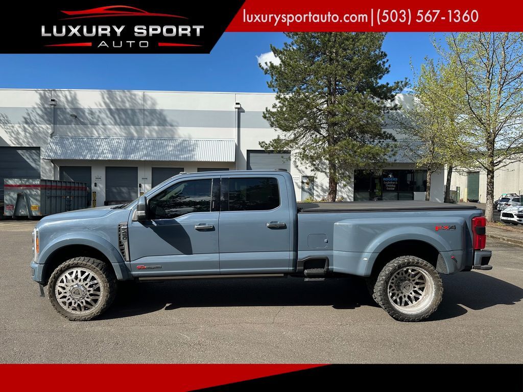 2023 Ford F-450SD Limited 2023 Ford F-450SD Limited