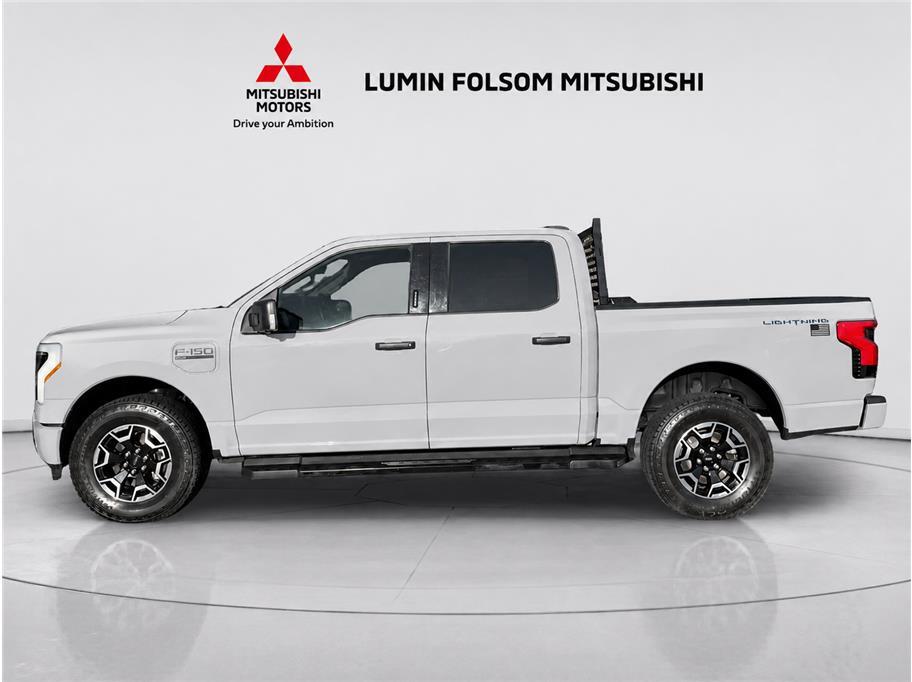 2023 Ford F150 Lightning XLT Pickup 4D 5 1/2 ft 2023 Ford F150 Lightning XLT Pickup 4D 5 1/2 ft