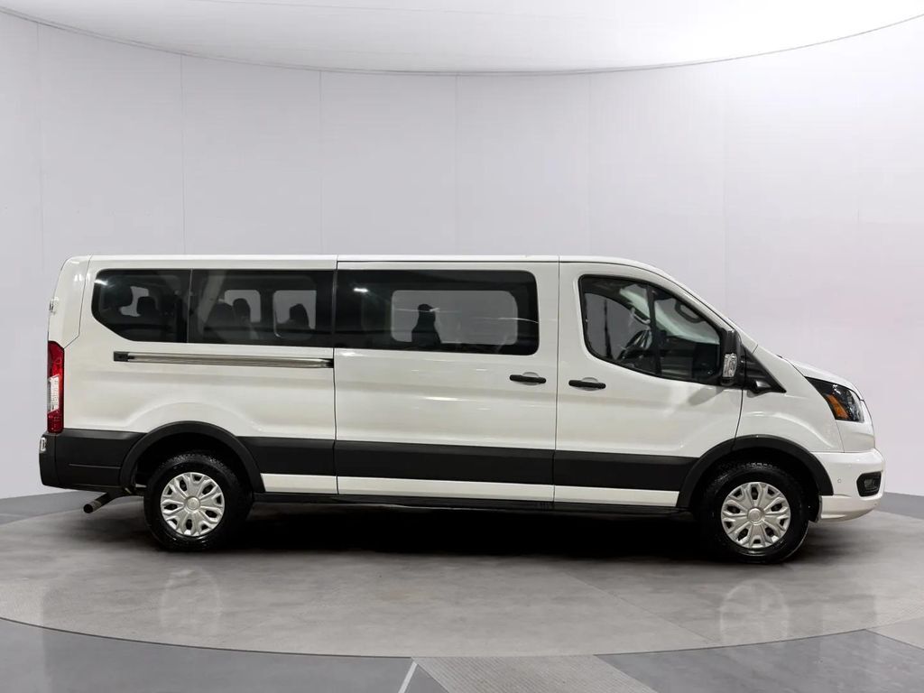 2023 Ford Transit-350 XLT 15 Passanger