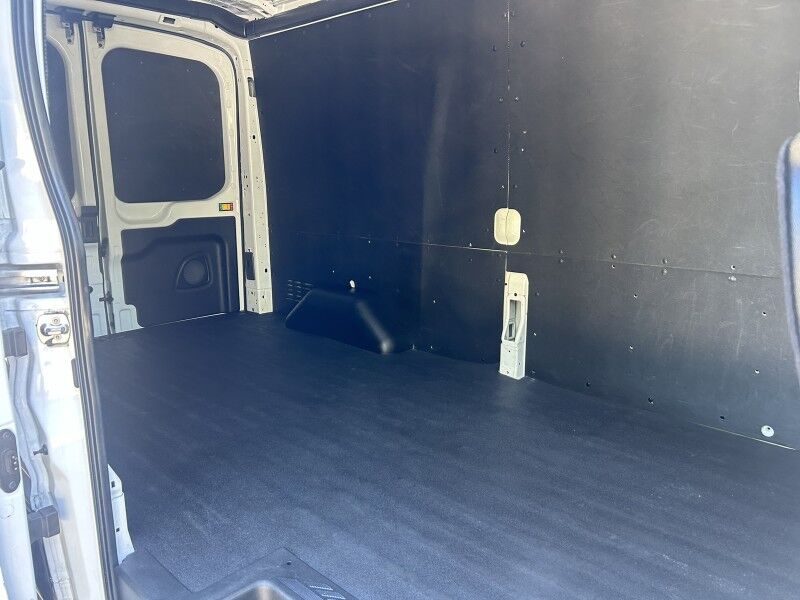 2023 Ford Transit Cargo Van - 1 OWNER - AWD Whitinsville MA 2023 Ford Transit Cargo Van - 1 OWNER - AWD Whitinsville MA