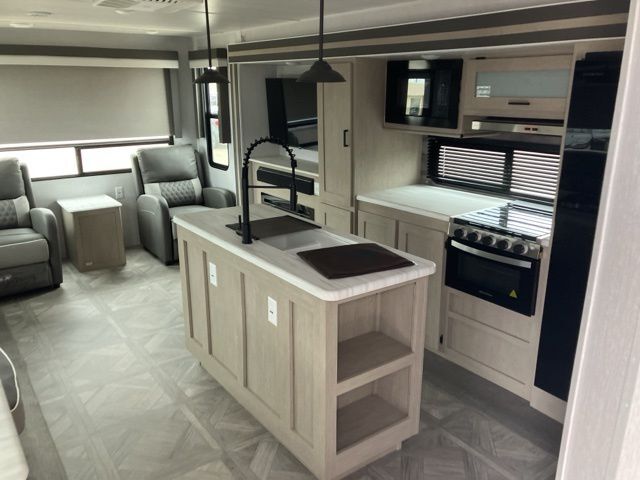 2023 Forest River Wildwood Platinum Watertown SD 2023 Forest River Wildwood Platinum Watertown SD