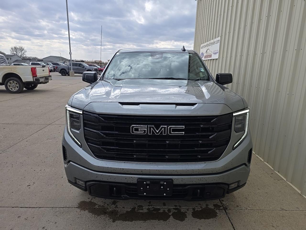 2023 GMC Sierra 1500 Elevation Watertown SD 2023 GMC Sierra 1500 Elevation Watertown SD