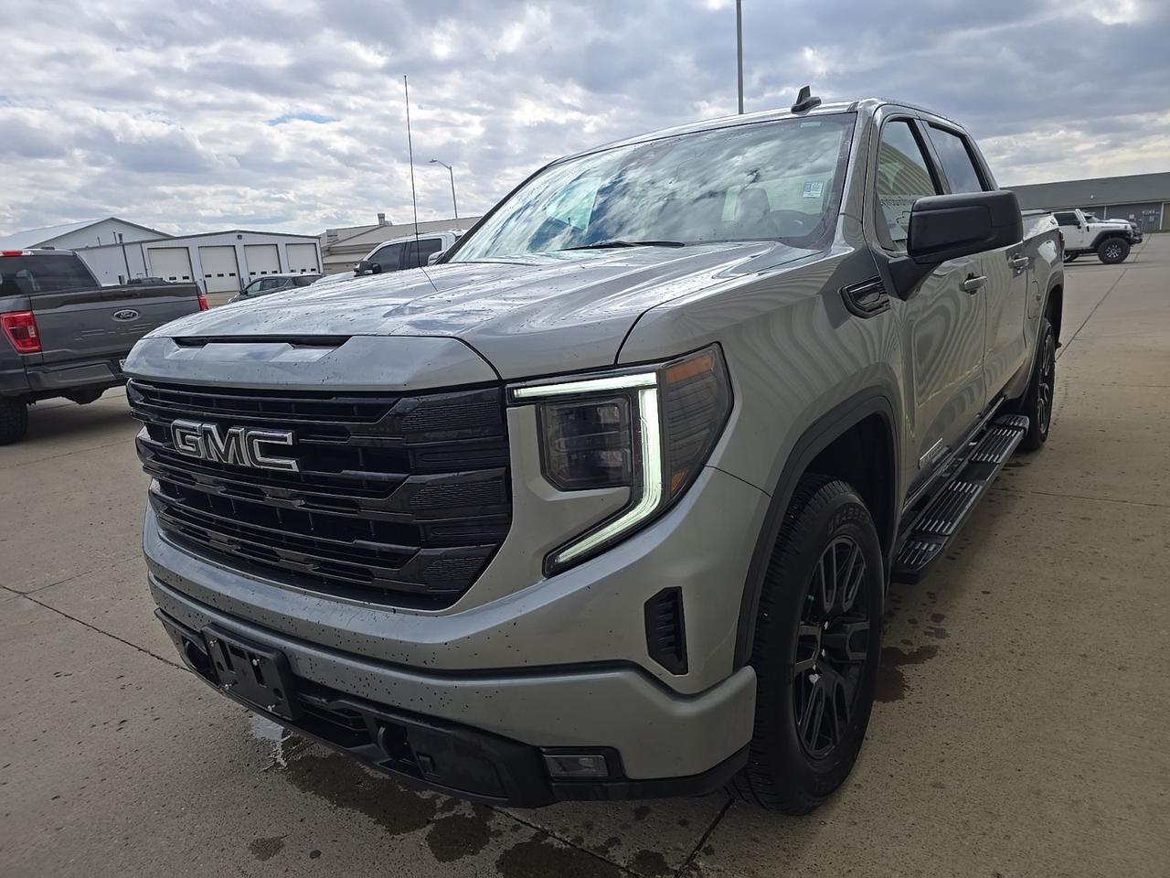 2023 GMC Sierra 1500 Elevation Watertown SD 2023 GMC Sierra 1500 Elevation Watertown SD