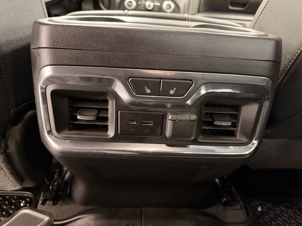 2023 GMC Sierra 2500HD 4x4 Crew Cab AT4 Minocqua WI 2023 GMC Sierra 2500HD 4x4 Crew Cab AT4 Minocqua WI