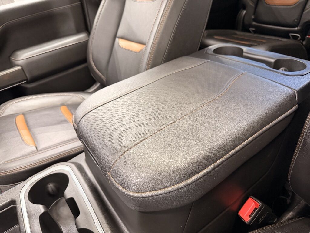 2023 GMC Sierra 2500HD 4x4 Crew Cab AT4 Minocqua WI 2023 GMC Sierra 2500HD 4x4 Crew Cab AT4 Minocqua WI