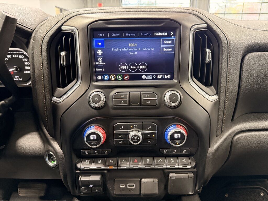 2023 GMC Sierra 2500HD 4x4 Crew Cab AT4 Minocqua WI 2023 GMC Sierra 2500HD 4x4 Crew Cab AT4 Minocqua WI