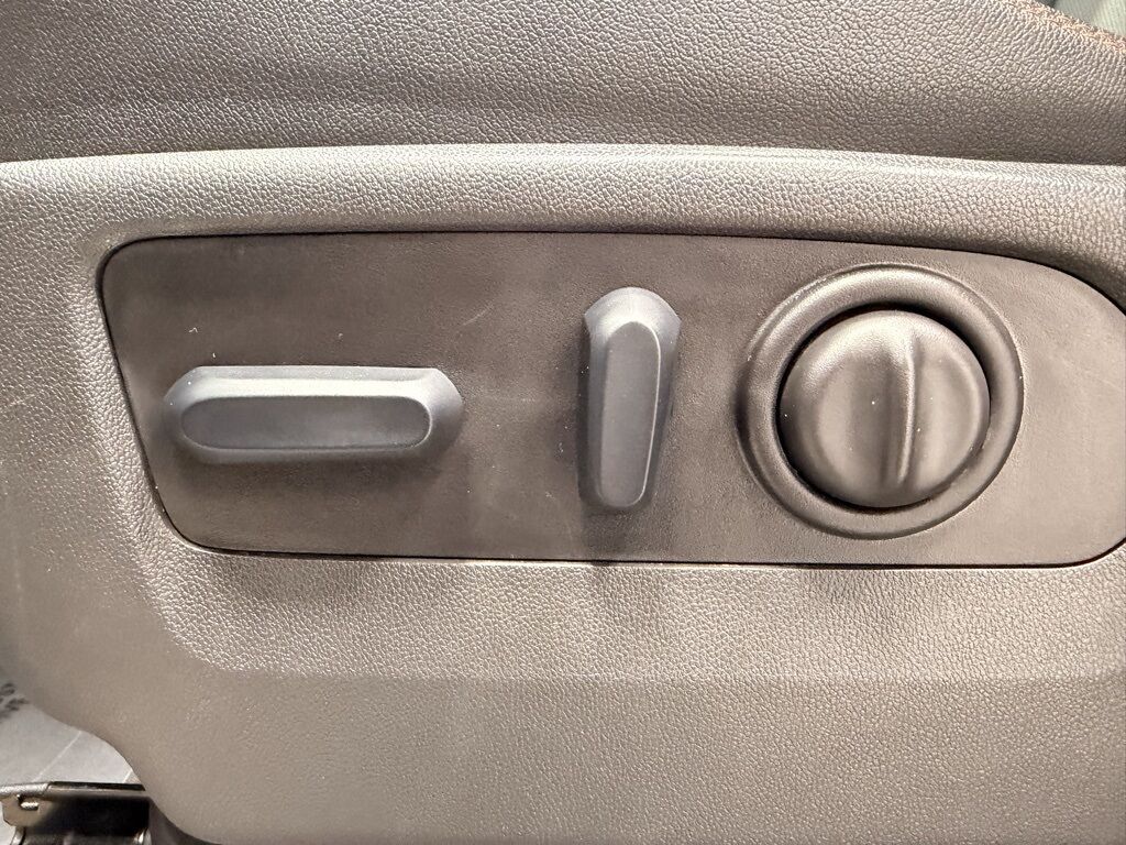 2023 GMC Sierra 2500HD 4x4 Crew Cab AT4 Minocqua WI 2023 GMC Sierra 2500HD 4x4 Crew Cab AT4 Minocqua WI