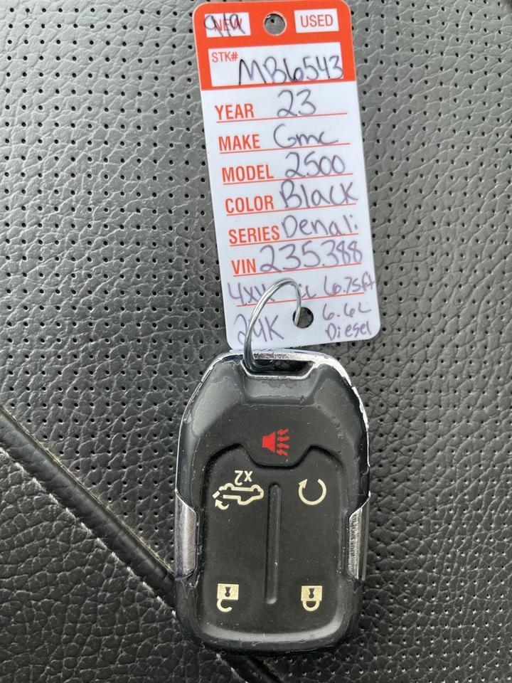 2023 GMC Sierra 2500HD 4x4 Crew Cab Denali Minocqua WI 2023 GMC Sierra 2500HD 4x4 Crew Cab Denali Minocqua WI