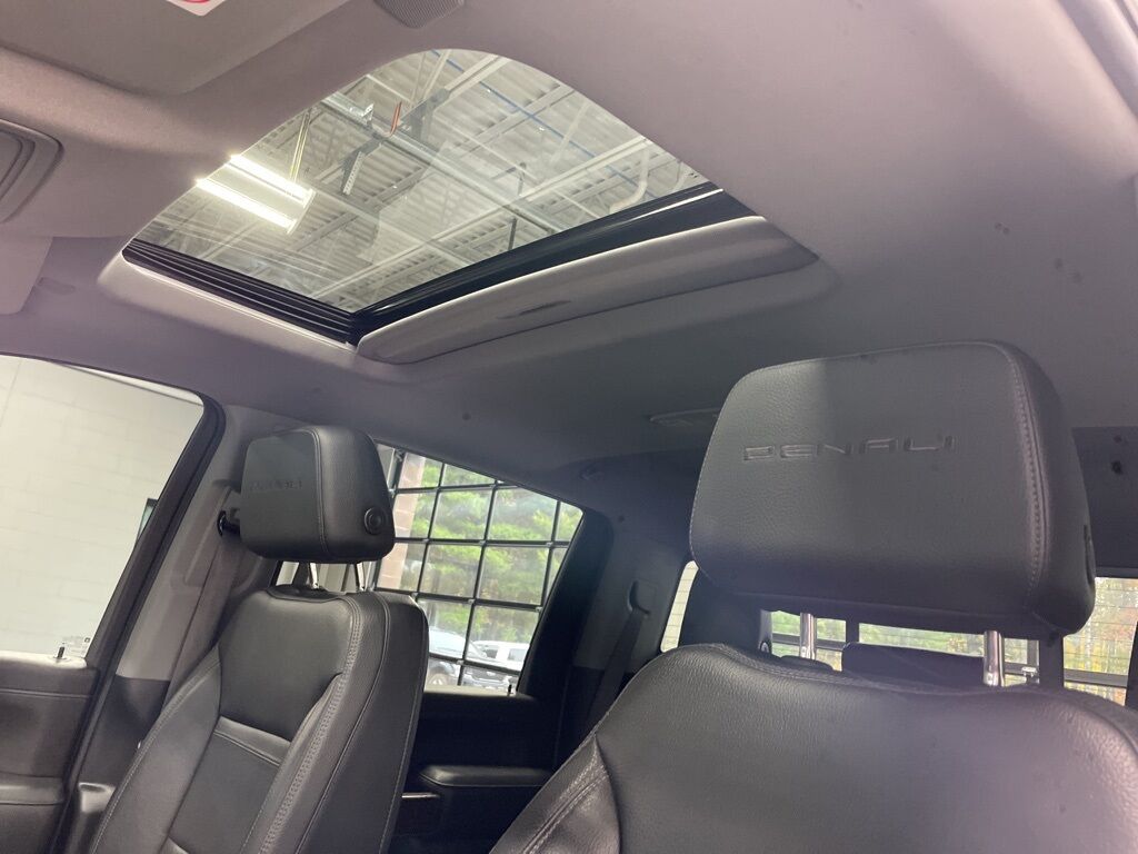 2023 GMC Sierra 2500HD 4x4 Crew Cab Denali Minocqua WI 2023 GMC Sierra 2500HD 4x4 Crew Cab Denali Minocqua WI