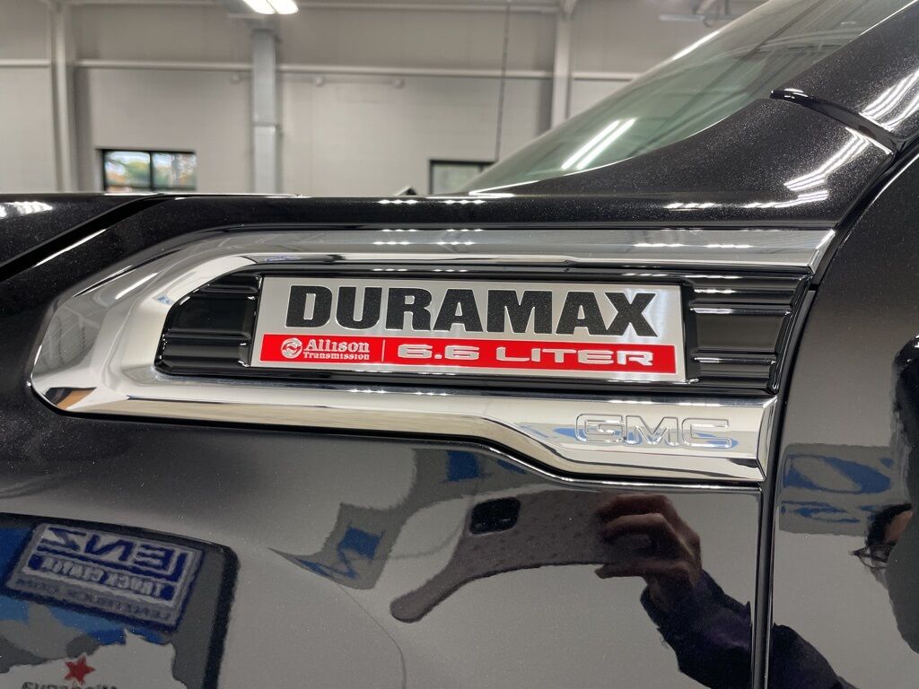 2023 GMC Sierra 2500HD 4x4 Crew Cab Denali Minocqua WI 2023 GMC Sierra 2500HD 4x4 Crew Cab Denali Minocqua WI