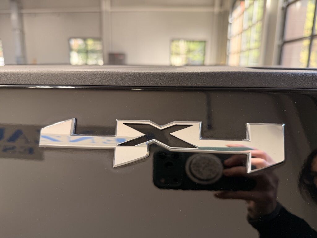 2023 GMC Sierra 2500HD 4x4 Crew Cab SLE Minocqua WI 2023 GMC Sierra 2500HD 4x4 Crew Cab SLE Minocqua WI