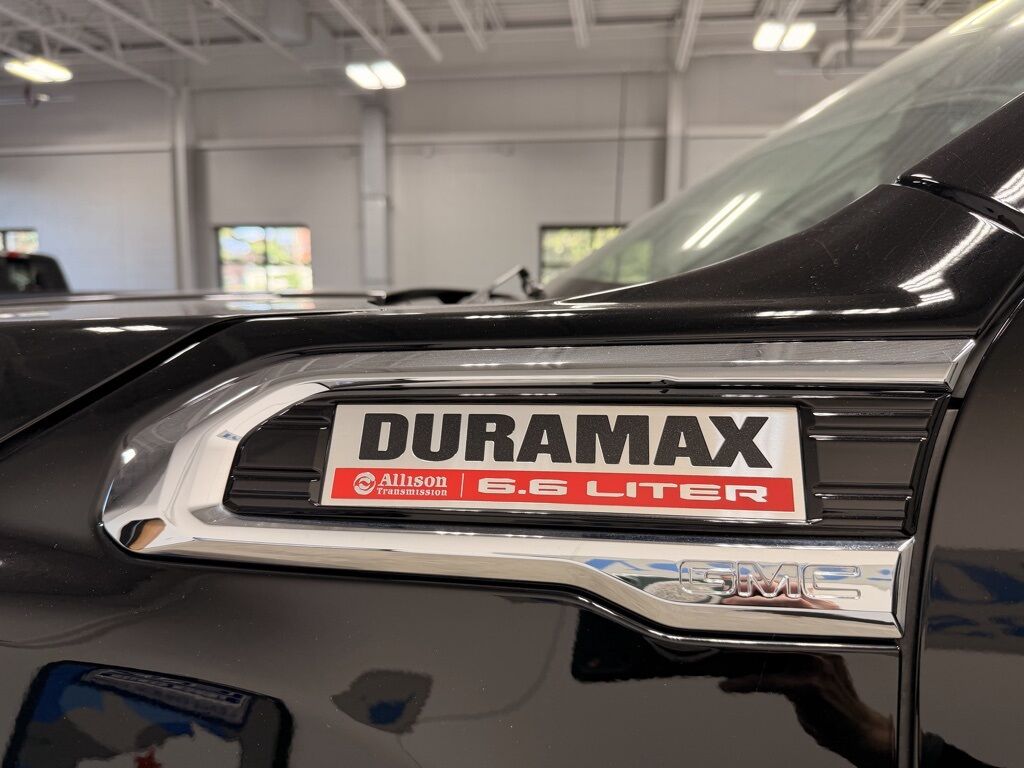 2023 GMC Sierra 2500HD 4x4 Crew Cab SLE Minocqua WI 2023 GMC Sierra 2500HD 4x4 Crew Cab SLE Minocqua WI