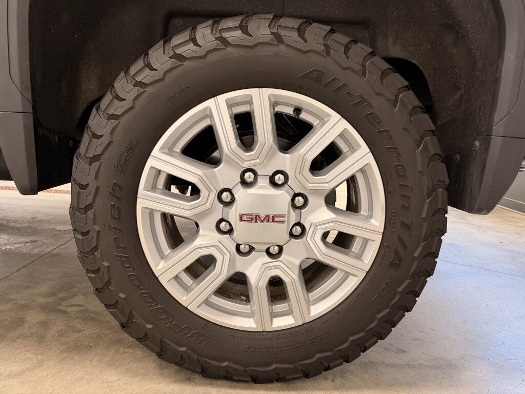 2023 GMC Sierra 2500HD 4x4 Crew Cab SLE Minocqua WI 2023 GMC Sierra 2500HD 4x4 Crew Cab SLE Minocqua WI