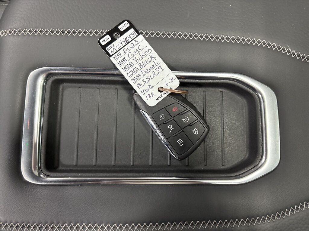 2023 GMC Yukon Denali 4WD Fond du Lac WI 2023 GMC Yukon Denali 4WD Fond du Lac WI