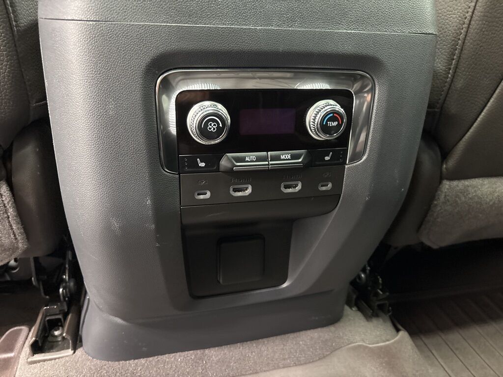 2023 GMC Yukon Denali 4WD Fond du Lac WI 2023 GMC Yukon Denali 4WD Fond du Lac WI