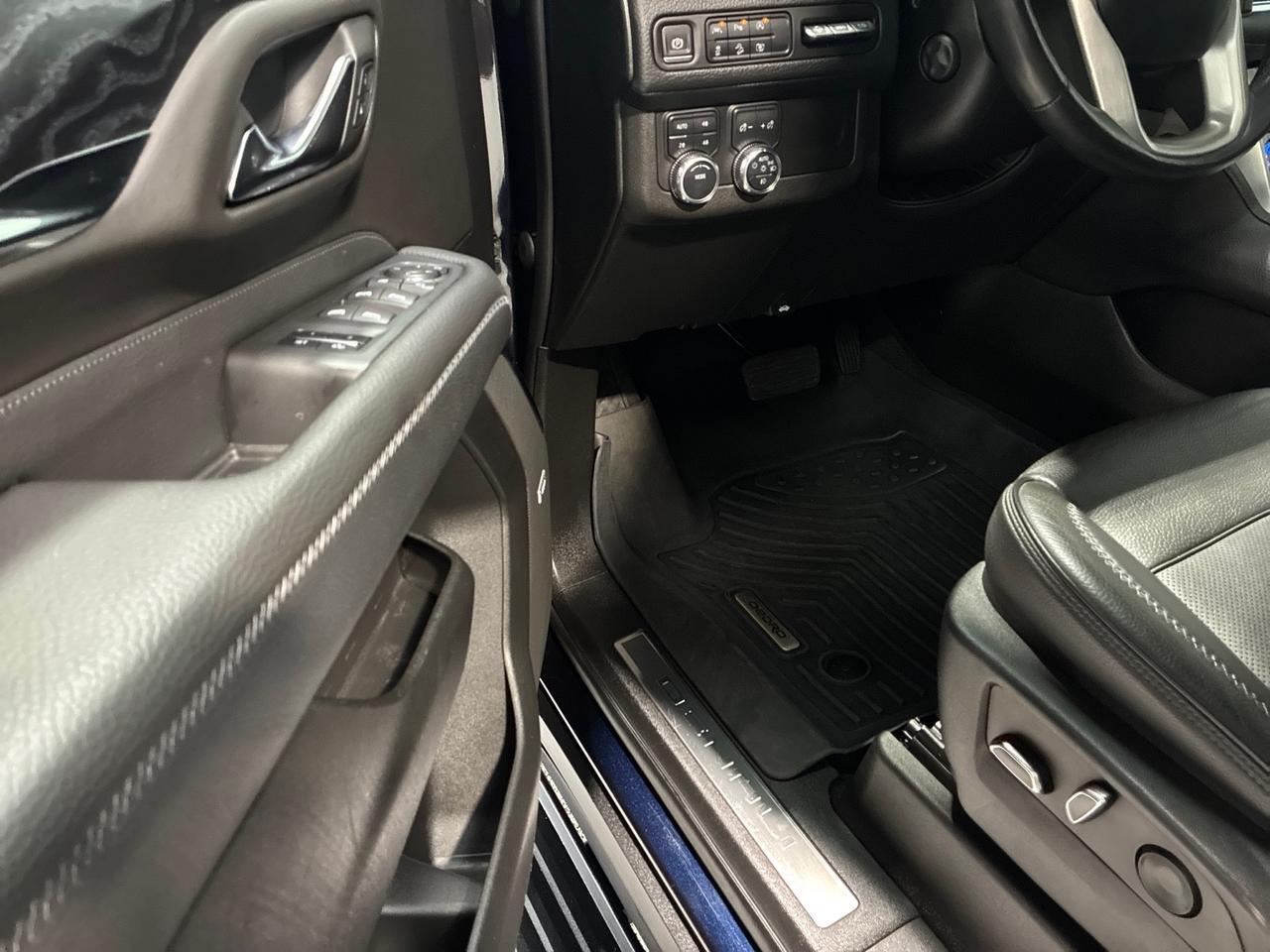2023 GMC Yukon Denali, Power Boards, Pano Roof, Rear Entertainment Houston TX 2023 GMC Yukon Denali, Power Boards, Pano Roof, Rear Entertainment Houston TX
