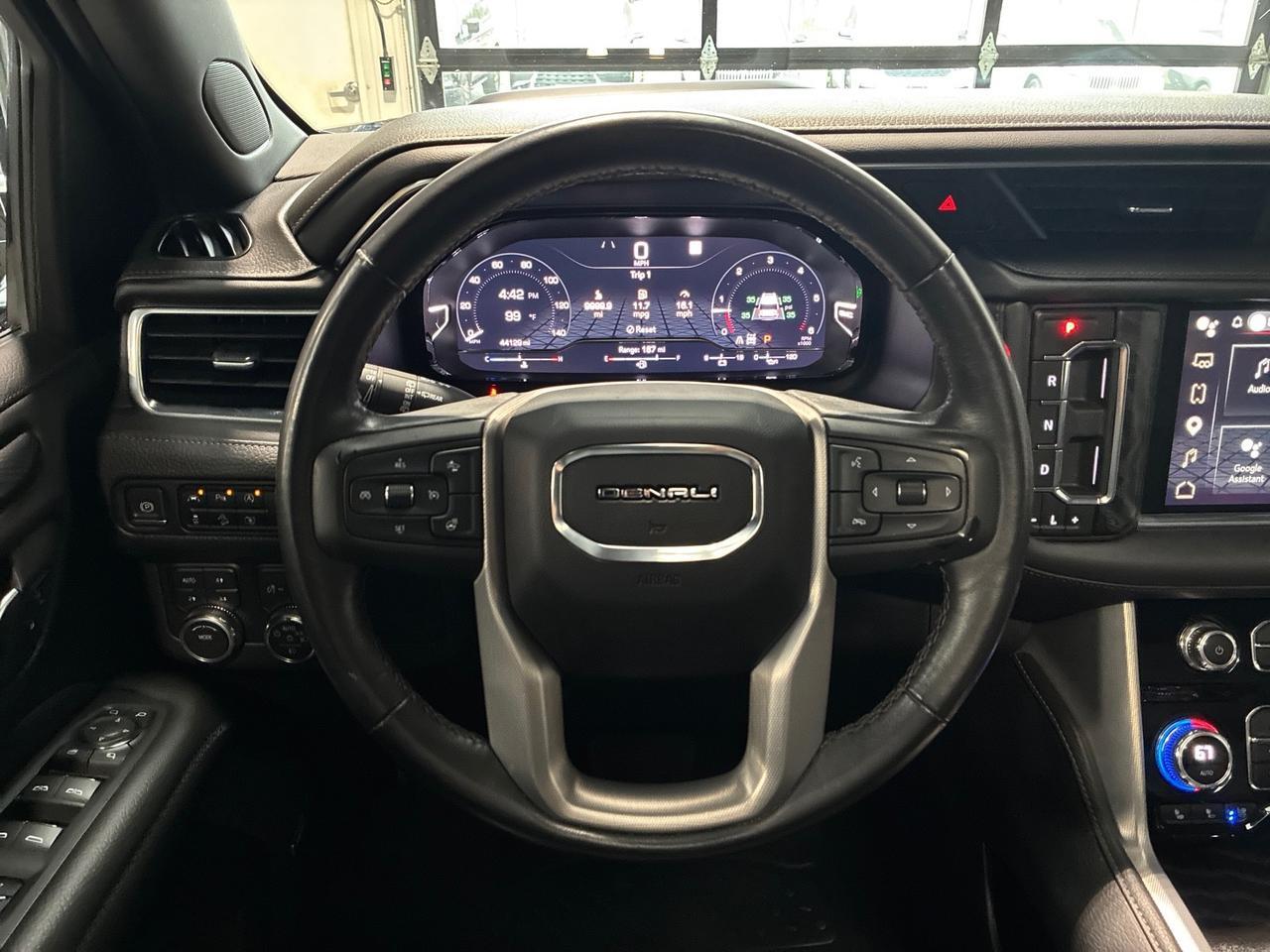 2023 GMC Yukon Denali, Power Boards, Pano Roof, Rear Entertainment Houston TX 2023 GMC Yukon Denali, Power Boards, Pano Roof, Rear Entertainment Houston TX
