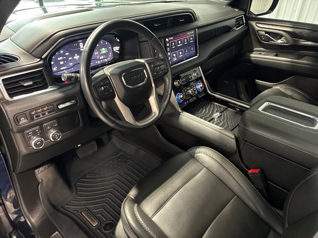 2023 GMC Yukon Denali, Power Boards, Pano Roof, Rear Entertainment Houston TX 2023 GMC Yukon Denali, Power Boards, Pano Roof, Rear Entertainment Houston TX