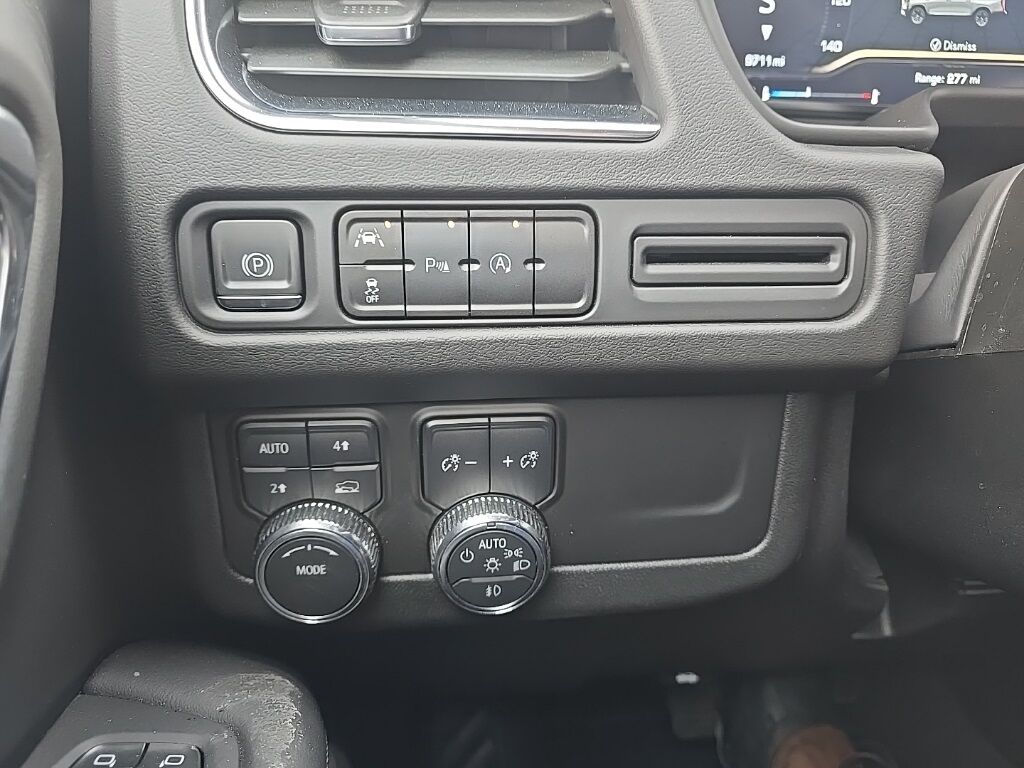 2023 GMC Yukon SLE 4WD Fond du Lac WI 2023 GMC Yukon SLE 4WD Fond du Lac WI