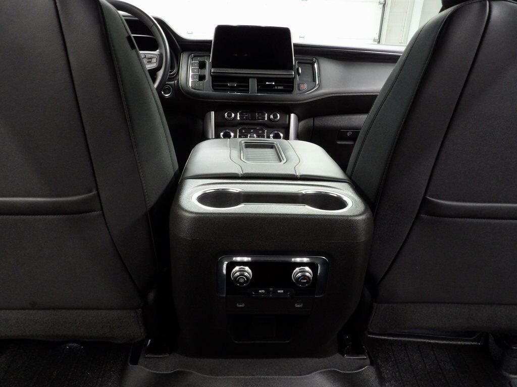 2023 GMC Yukon SLT 4WD Fond du Lac WI