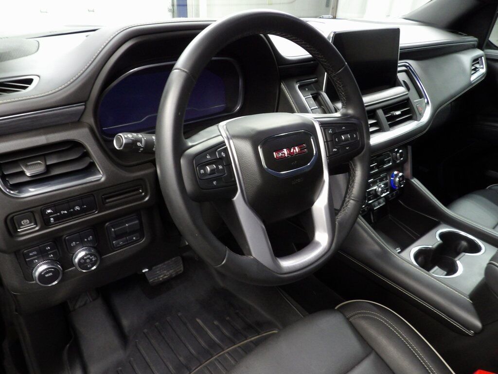 2023 GMC Yukon SLT 4WD Fond du Lac WI